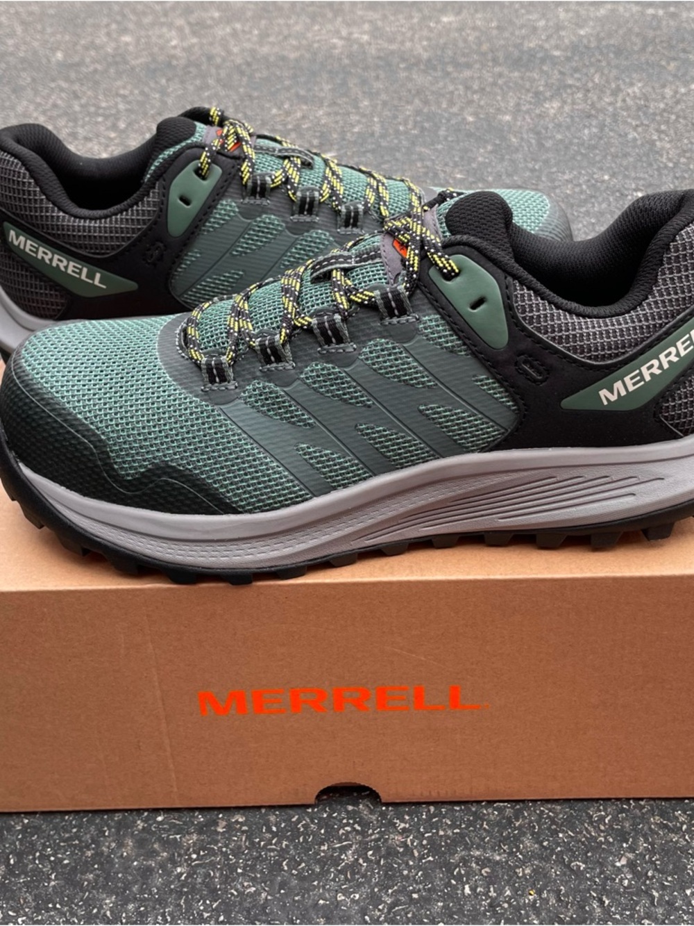 Merrell nova 3 CF carbon toe work shoes size 8 Mens